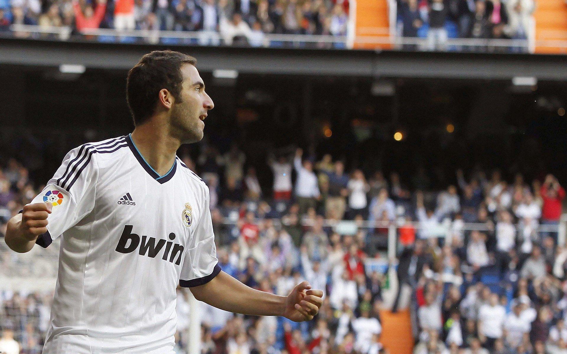 海星体育直播：国足重组新篇章，2025年1月广州冬训启动，老将时代谢幕迎新生