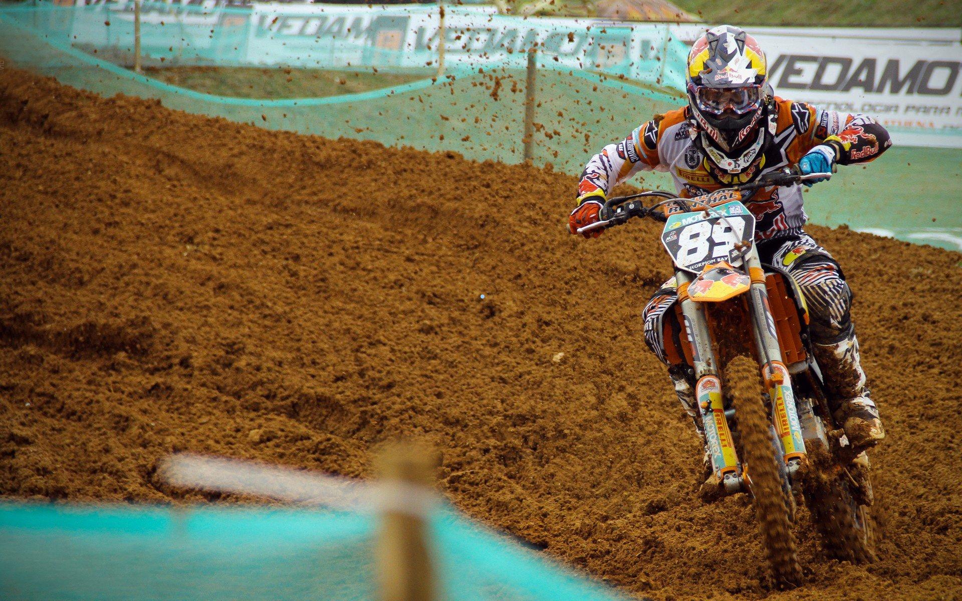 【海星体育app下载】98-110战果助快船锁定季后赛希望，冠军梦需务实调整